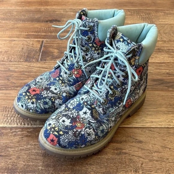 Timberland Women's 6 Inch Premium Fabric Boots Multicolor Floral Size 6.5 - Picture 9 of 13